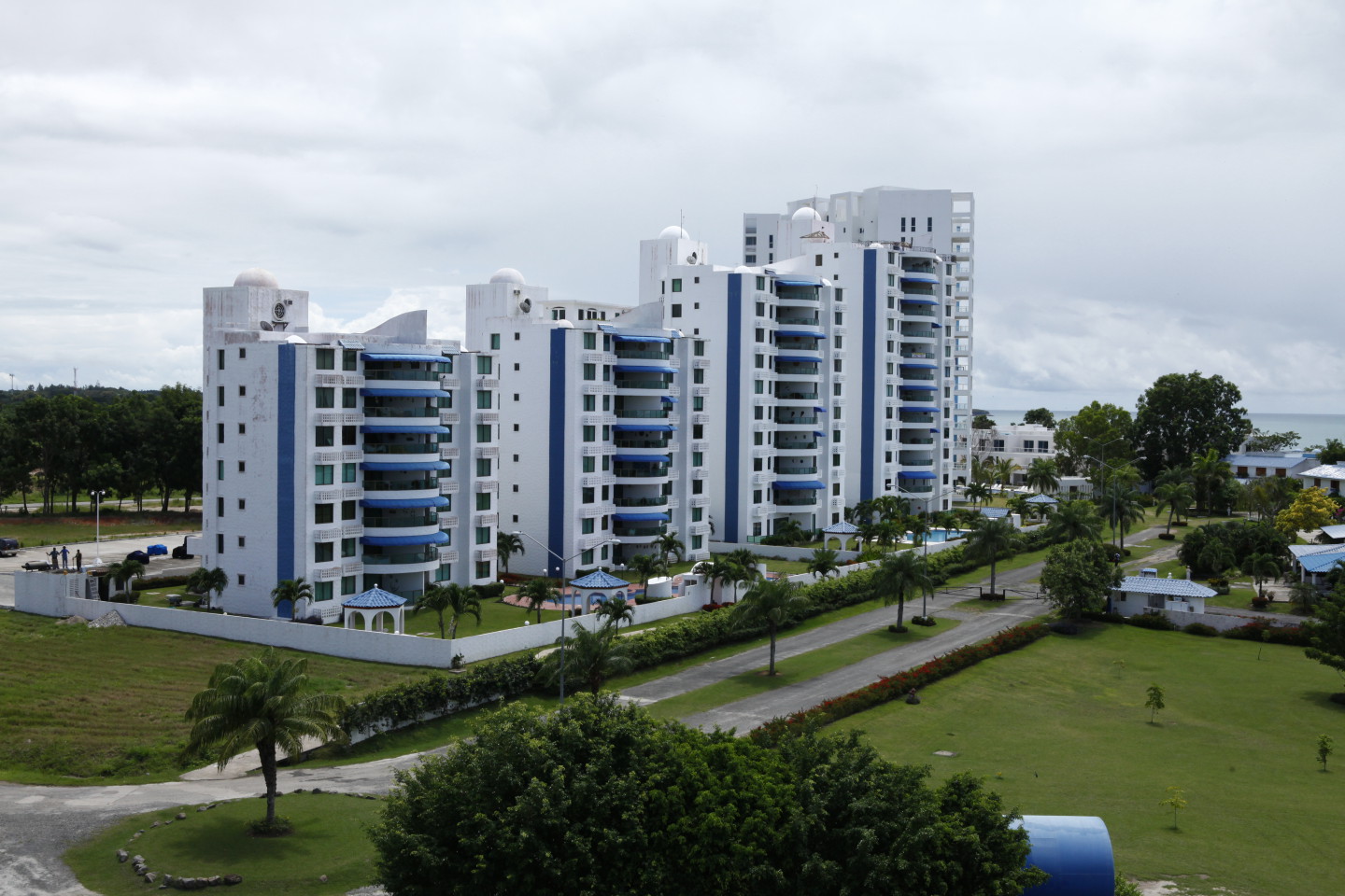 Playa Blanca Beach Resort & SPA Residences BMA