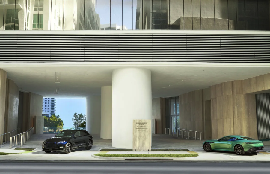 Aston Martin abre una torre residencial de 66 pisos en Miami