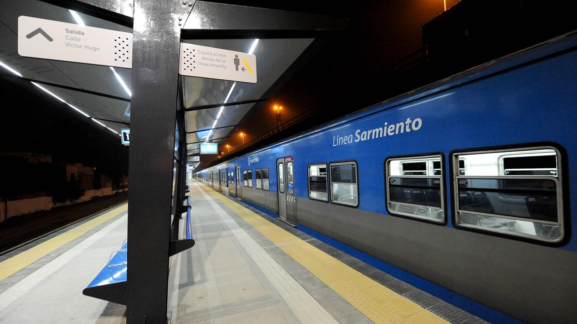 Estación Villa Luro