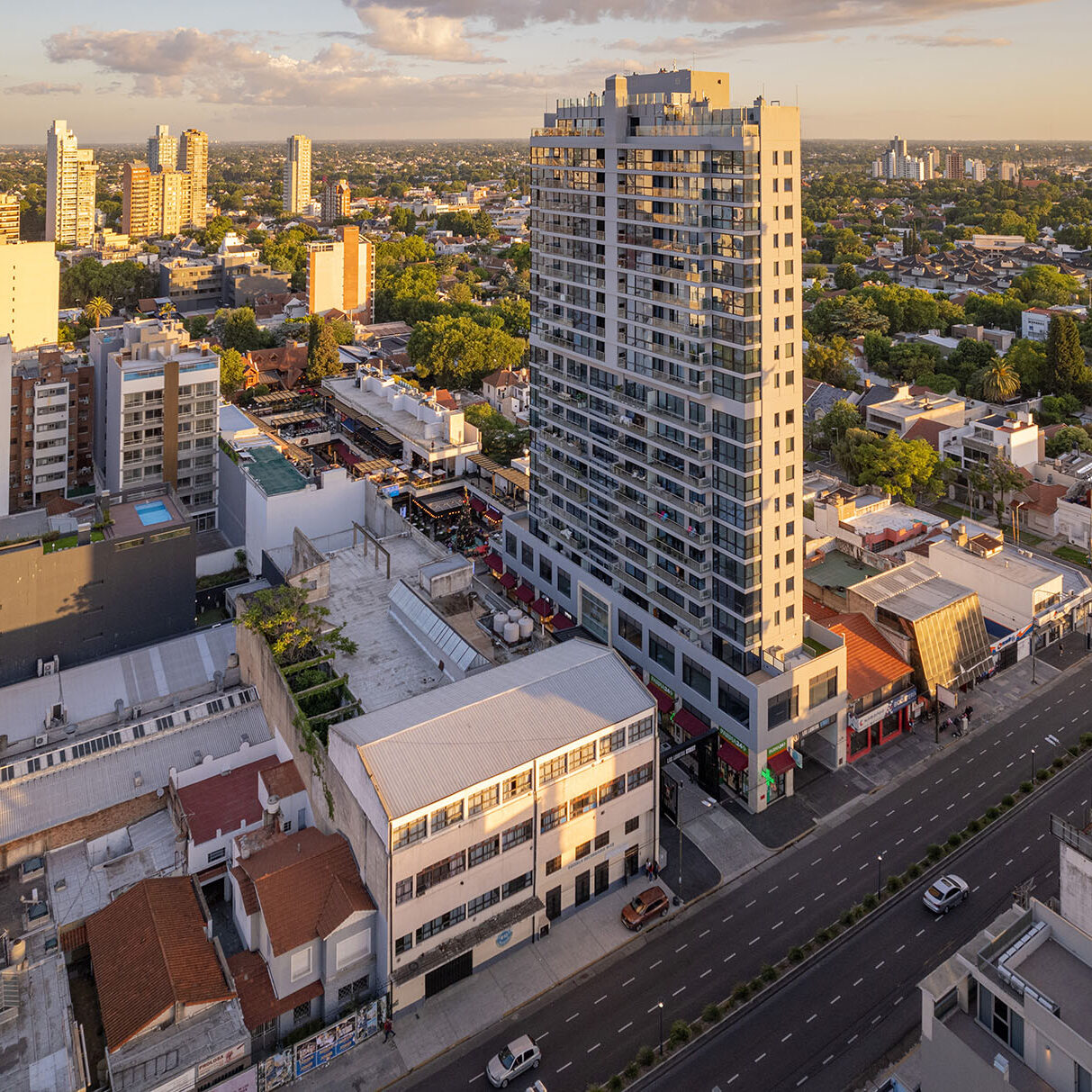 Las Lomitas Street & Residences